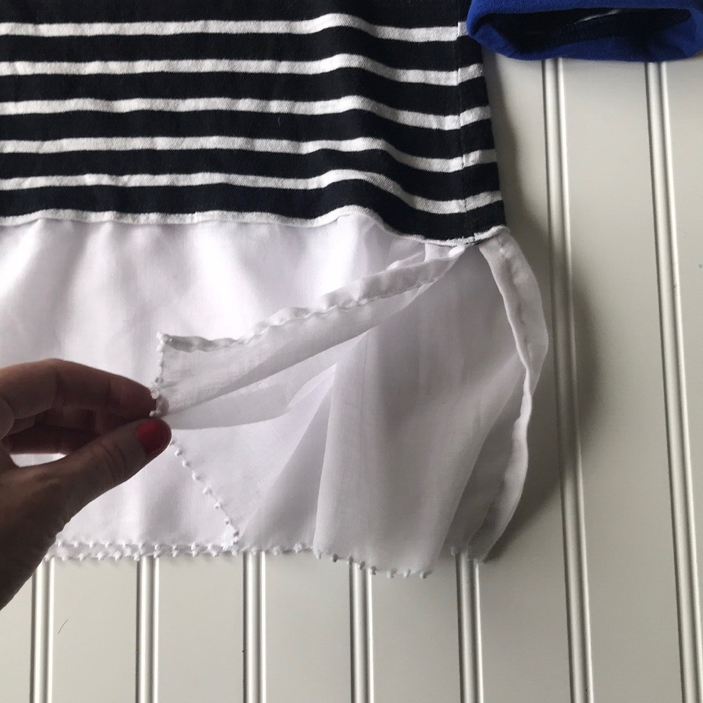 Black white striped tunic top blue hem sleeve - Picture 4 of 8